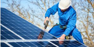 Installation Maintenance Panneaux Solaires Photovoltaïques à Livaie